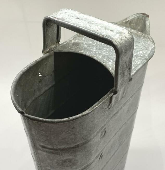 Stara bańka na paliwo 5L Unikat