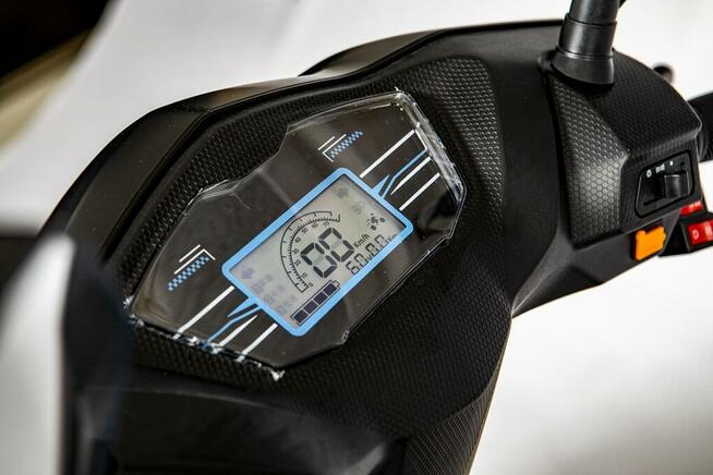 Skuter elektryczny motorower 1500W J-King EEC L1e od 14 lat