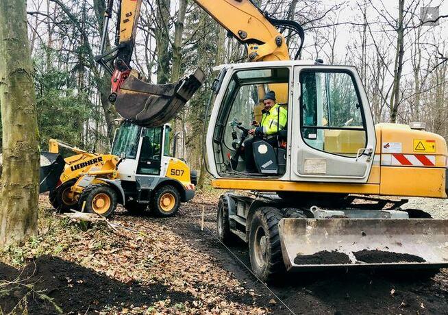 Wykonastwo robót ziemnych, brukarskich, wyburzeniowych.