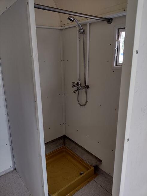 Barakowóz sanitarny