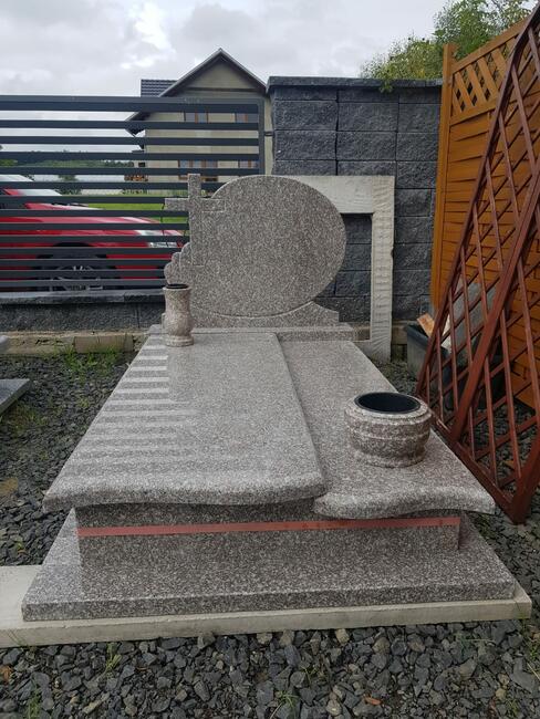 Sprzedaż i montaż nagrobków. Jelenia Góra i okolice.