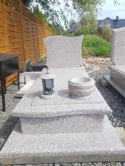 Sprzedaż i montaż nagrobków. Jelenia Góra i okolice.