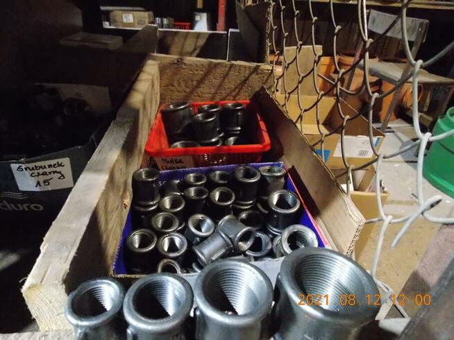 KSZTAŁTKI CZARNE DO CENTRALNEGO: trójnik, kolano, mufa