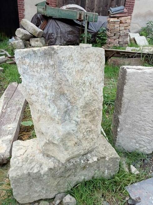 Donice koryta poidełka ze starego piaskowca rozbiórkowego