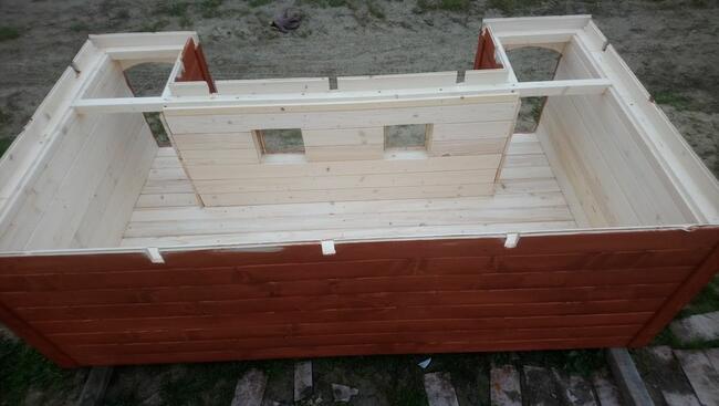 Buda dla psa bliźniak