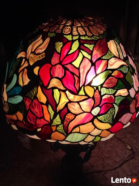 Lampa witrażowa stojąca