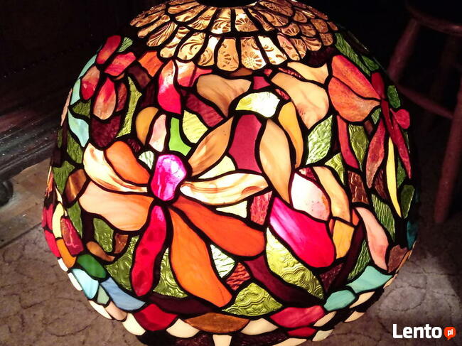 Lampa witrażowa stojąca