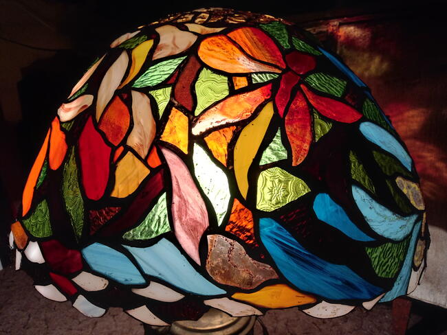 Lampa witrażowa stojąca