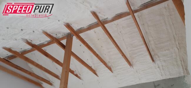 Piana PUR Ocieplanie Poddasze Wiązary Dach Strop Strych