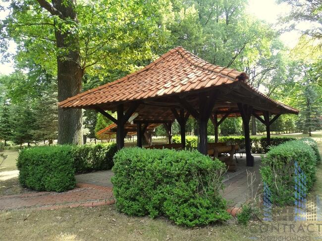 Kompleks pałacowo - parkowy ok Wrocław