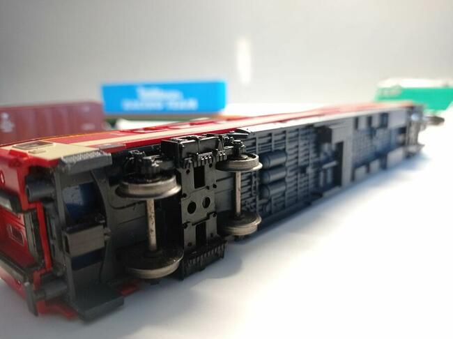 POCIąGI wagony lokomotywa H0