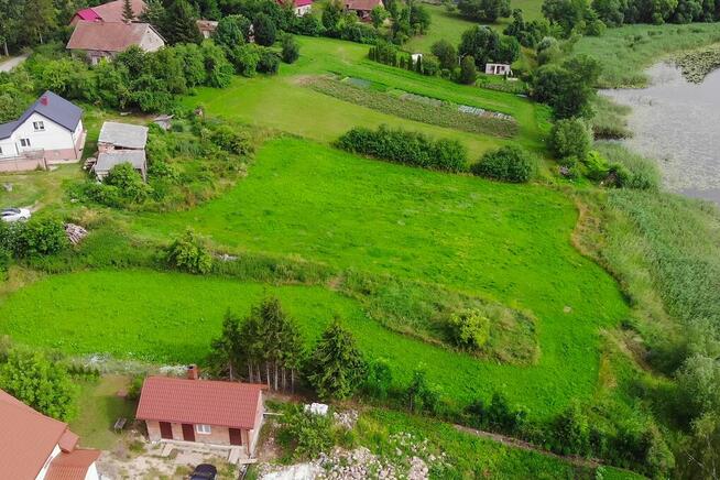 Działka z linią brzegową jeziora - Długochorzele