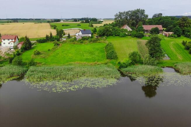 Działka z linią brzegową jeziora - Długochorzele