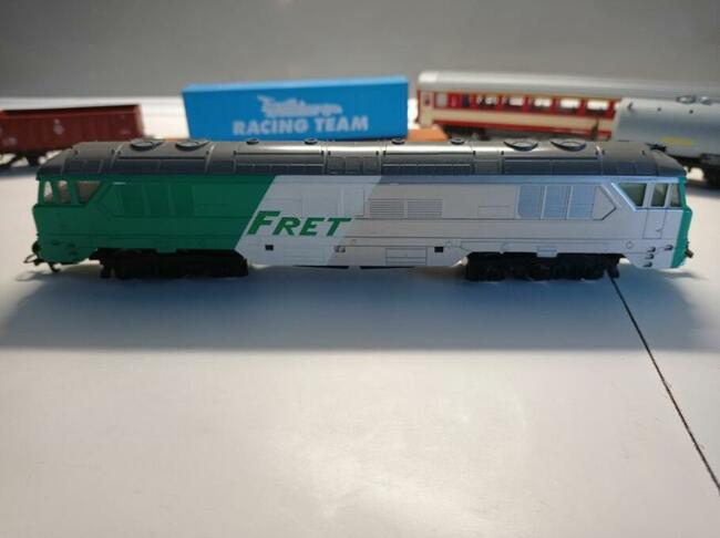 POCIąGI wagony lokomotywa H0