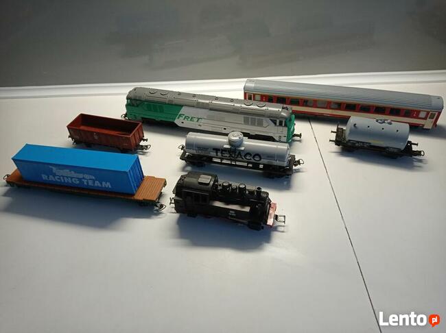 POCIąGI wagony lokomotywa H0
