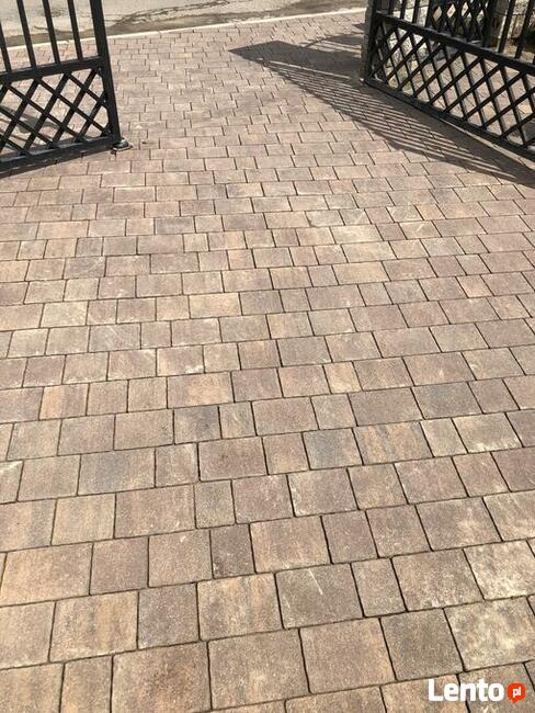 Profesjonalne mycie kostki elewacji dachu Starachowice