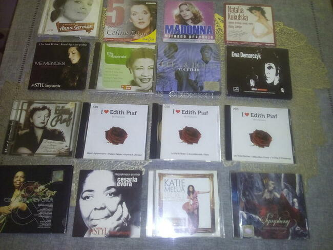 Sprzedam DVD / CD / książki