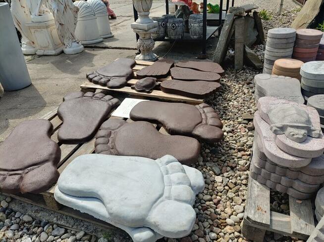 Ozdoby ogrodowe - stopnie betonowe / Kar-Group Ełk