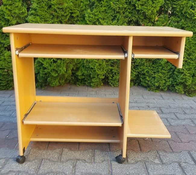 SPRZEDAM Stolik ( k.grusza ) i Biurko pod komp.(k.buk )