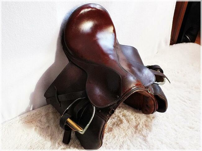 Siodło skórzane do jazdy konnej kompletne Western