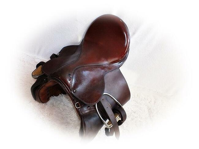 Siodło skórzane do jazdy konnej kompletne Western