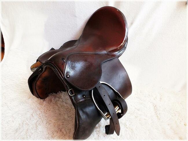 Siodło skórzane do jazdy konnej kompletne Western