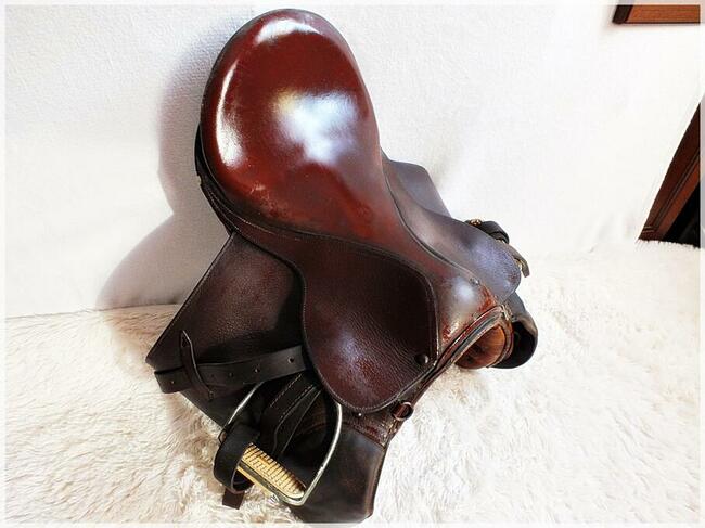 Siodło skórzane do jazdy konnej kompletne Western