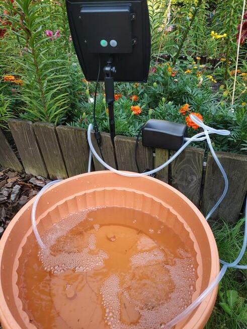 Napowietrzacz.Pompa solarna.Akumulator, Staw.Oczko wodne