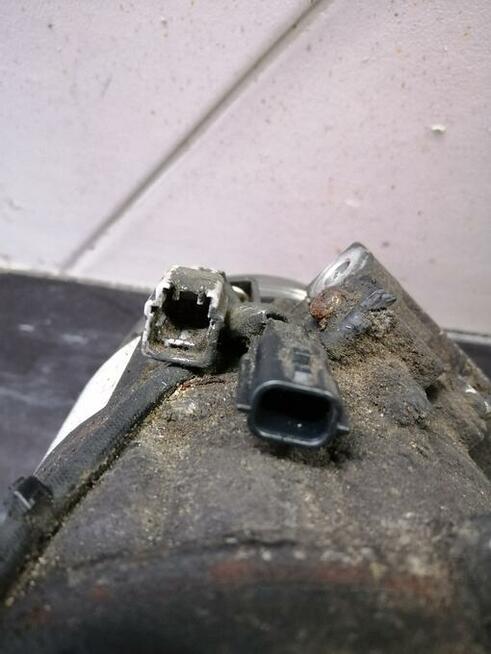 Sprężarka klimatyzacji Renault Laguna 3 III