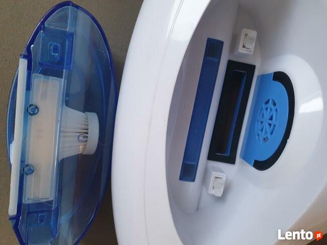 Odkurzacz ręczny ze światłem UV-C