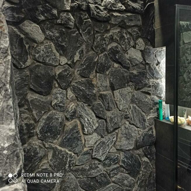 Unikatowe łazienki wykończone kamieniem