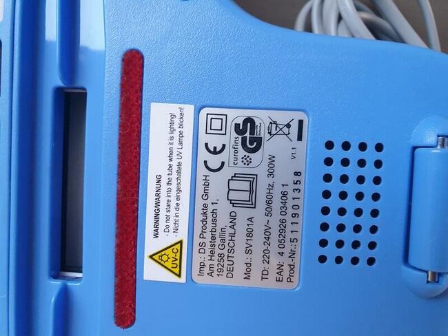 Odkurzacz ręczny ze światłem UV-C