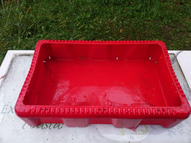 Skrzynki, baseny na ryby (lód)