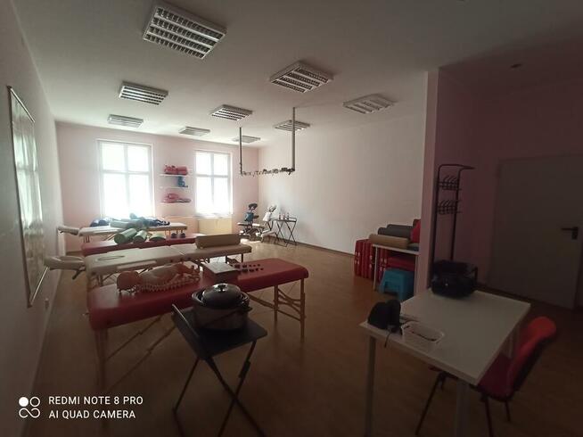 ZATRUDNIMY NAUCZYCIELA NA KIERUNKU TECHNIK MASAŻYSTA