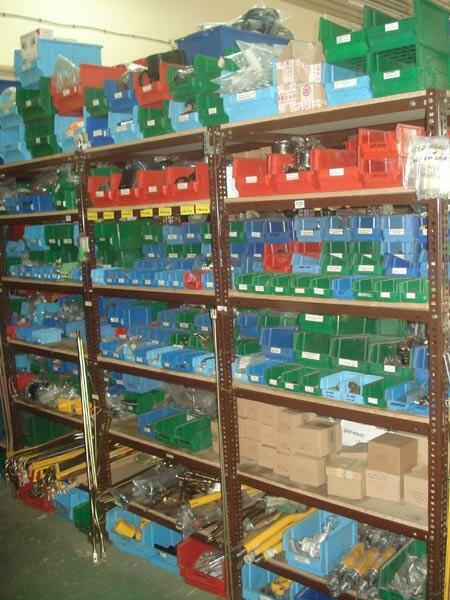 sprzedaż części do maszyn budowlanych