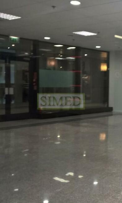 Galeria handlowa , parter , sklep z biżuterią