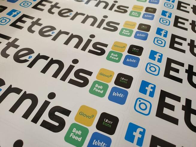 oznaczenia taxi Kraków cenniki herby magnesy numery boczne