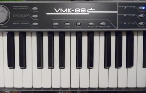 STUDIOLOGIC VMK 88 Plus – KLAWIATURA STERUJĄCA MIDI / USB