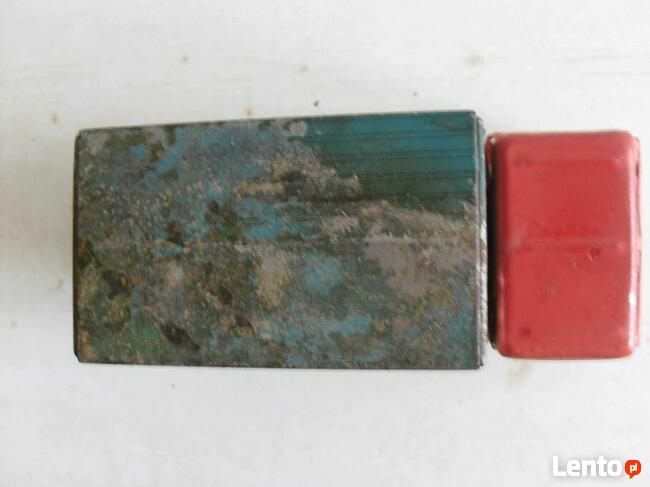 Samochód z PRL-u - Metalowy, blaszany