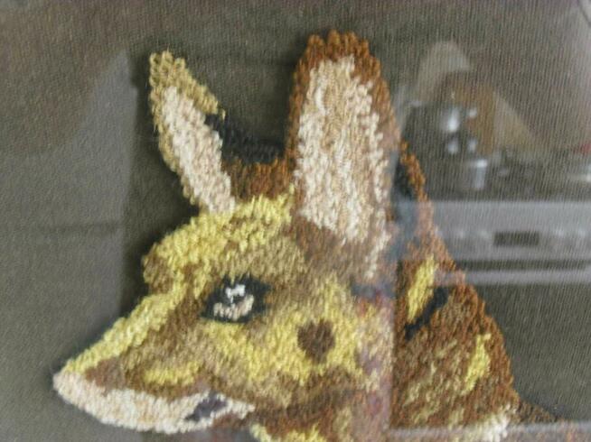 Obraz PIES - haft pętelkowy , dywanowy - 53x57 cm.