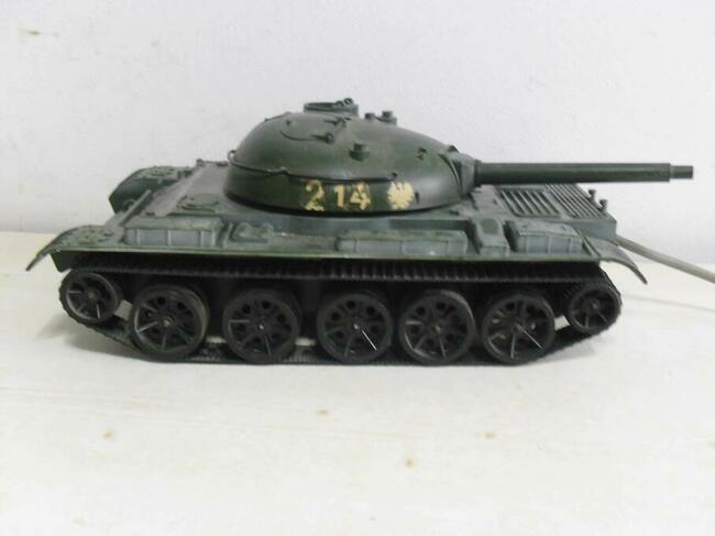 Czołg na kabel z PRL-u