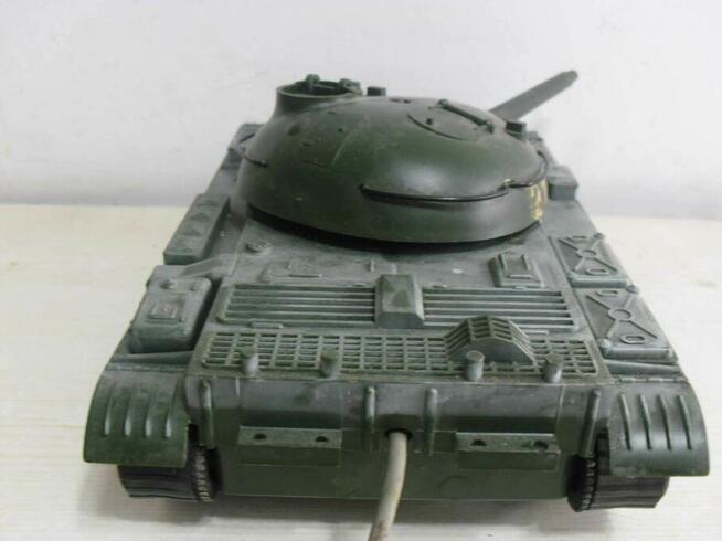 Czołg na kabel z PRL-u