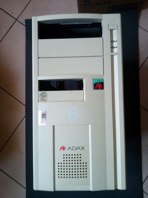 Kupię stare komputery Commodore, Atari, PC oraz osprzęt