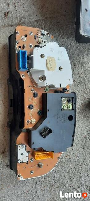 Liczniki audib80 b4 na części