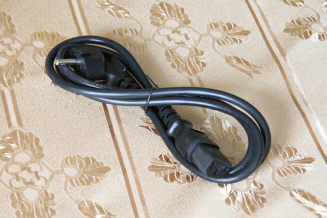 Kabel zasilający lub przedłużacz kabla zasilającego