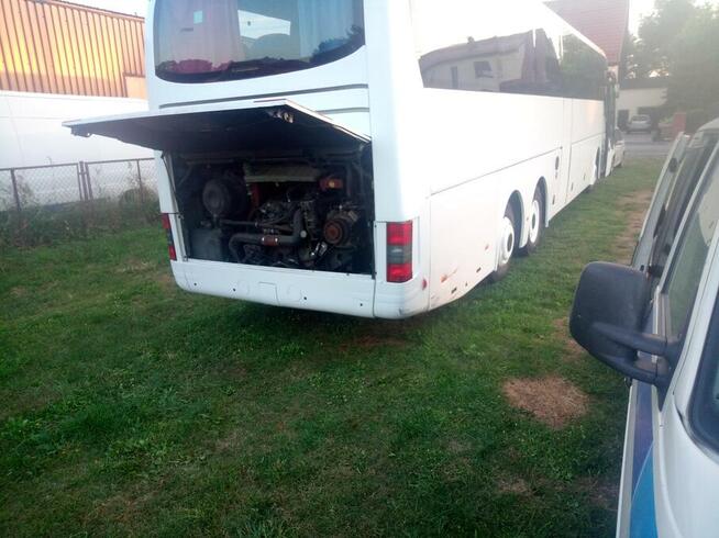 Mobilny serwis samochodów ciężarowych autobusów