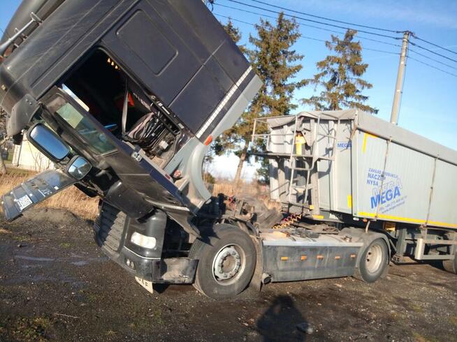 Mobilny serwis samochodów ciężarowych autobusów