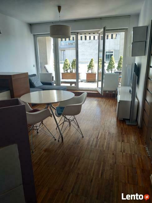 Sprzedam mieszkanie z pięknym tarasem!