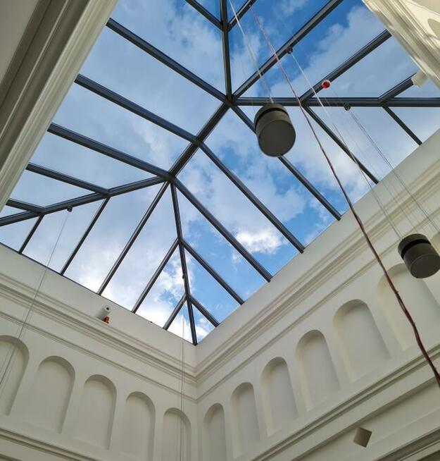 Zatrudnię pracowników do produkcji i montażu konstrukcji alu