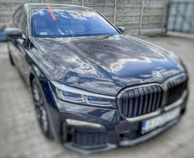 Wymiana szyby samochodowej